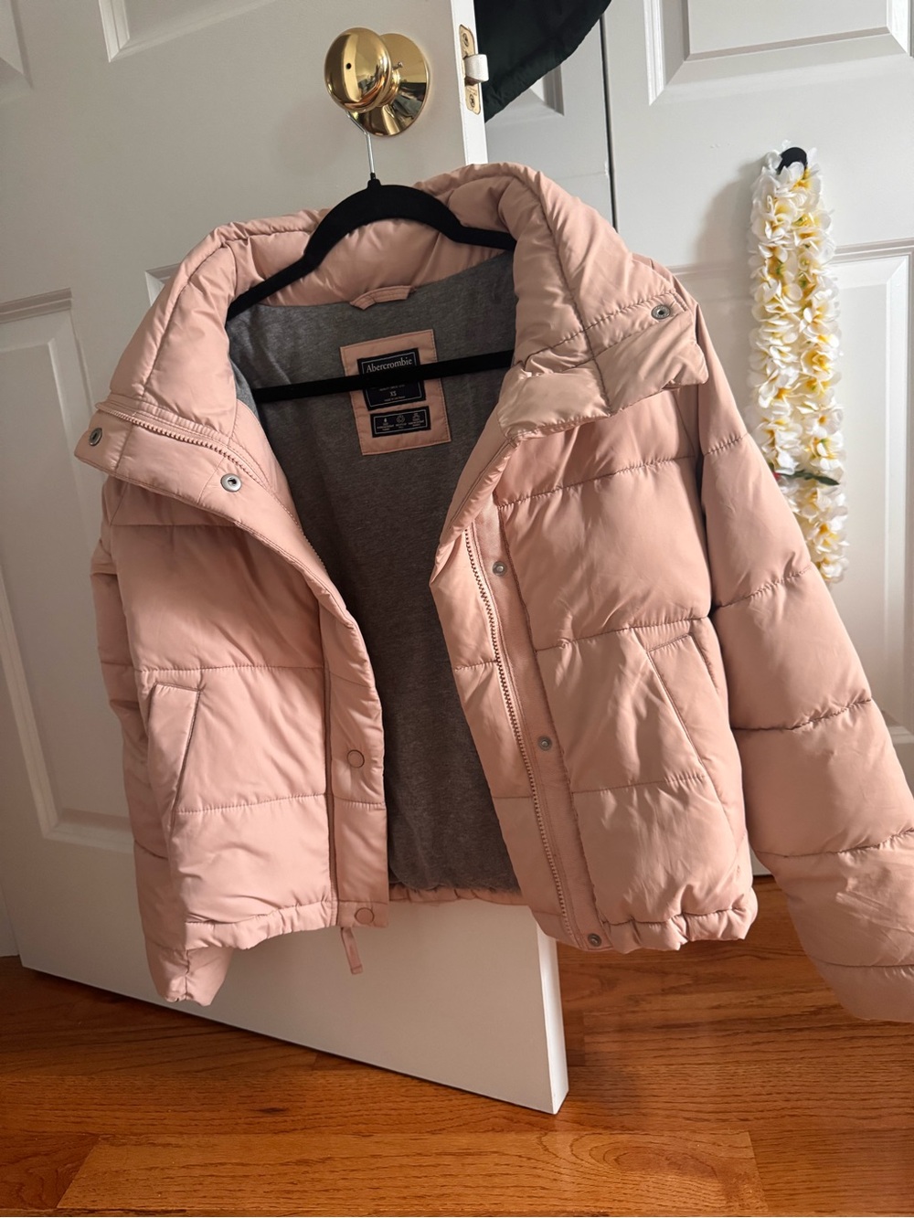 Abercrombie & Fitch Light Blush Pink Puffer Coat